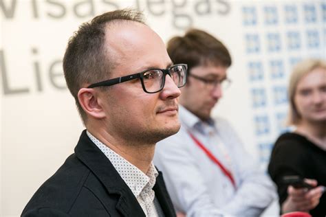 Aistis Zabarauskas dalyvaujantis diskusijoje