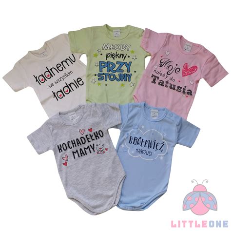 stilingi smėlinukai su individualiais užrašais