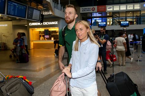 Martynas Gecevičius ir Lina Stančiūtė su dukra Ema