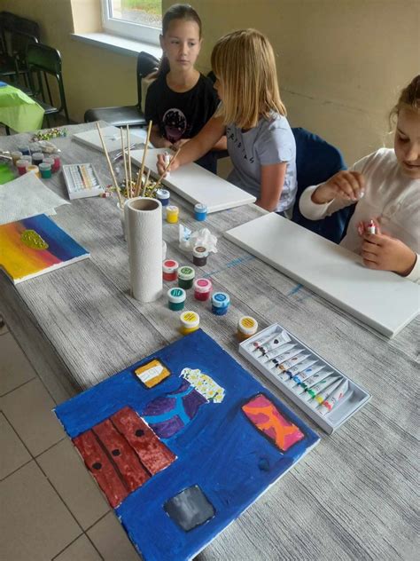 vaikai tapo ant drobės