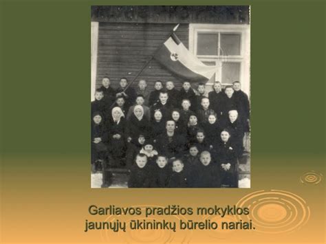 Garliavos 2-osios vidurinės mokyklos pastato nuotrauka (1974 m.)