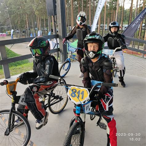 BMX dviračių saugos priemonės