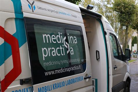 Kraujo tyrimo mėgintuvėliai ir laboratorija