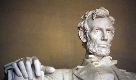 Jaunasis Abraomas Linkolnas prie rąstinio namelio