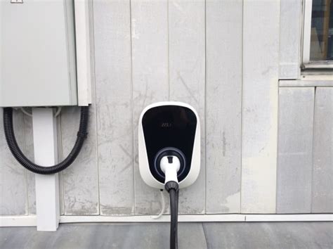 elektromobilio įkrovimas namuose