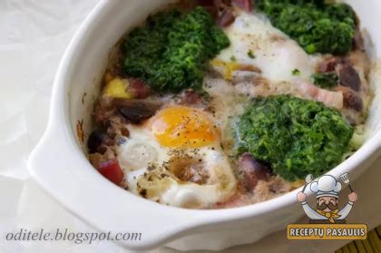 Kiaušiniai kepti orkaitėje su kumpio ir daržovių įdaru