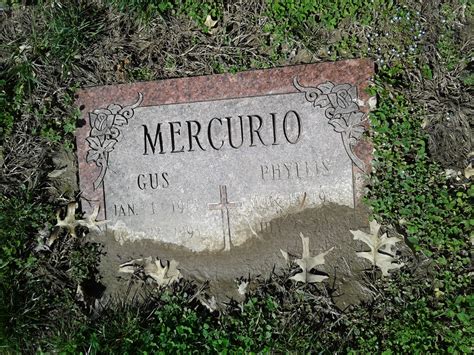 Gus Mercurio portretinė nuotrauka