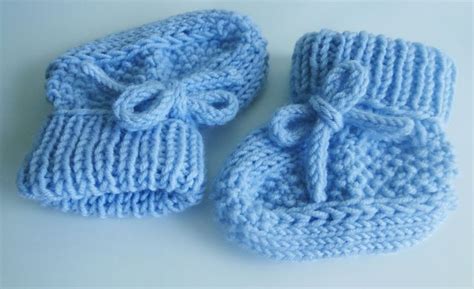 Verpalų pavyzdžiai, tinkantys naujagimio bateliams megzti