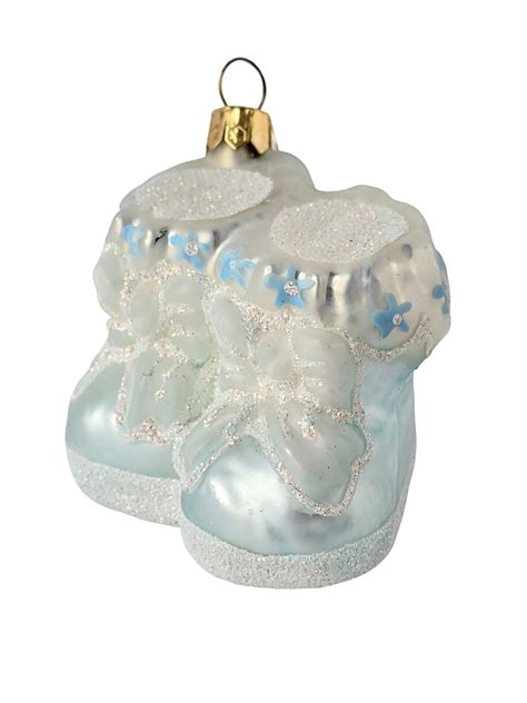 Kūrybiškai dekoruoti naujagimio bateliai