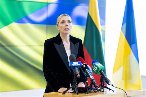 Theresa May vidaus reikalų ministrės pareigose