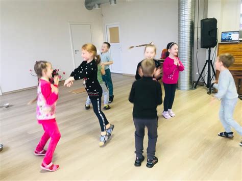 Vaikų muzikinė veikla ir žaidimai