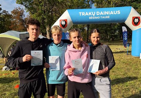 Jaunieji lengvaatlečiai „Aukštaitijos taurės“ varžybose