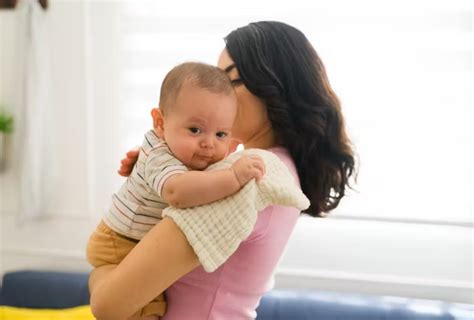 Pozos kūdikiui atsirūgti