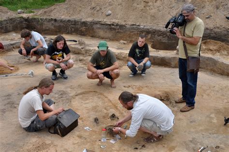 Laima Vaitkunskienė-Nakaitė. Archeologiniai tyrimai