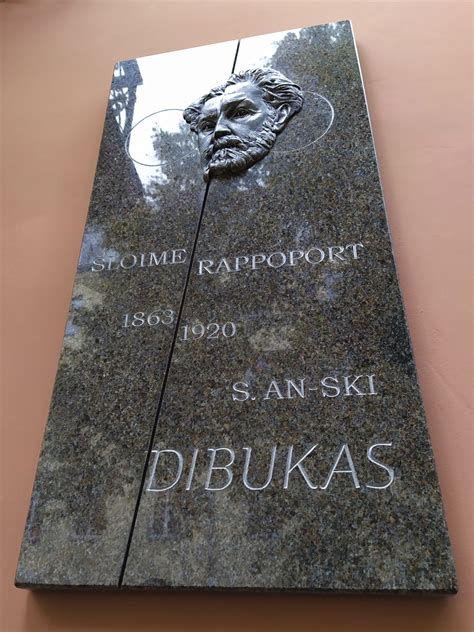 memorialinė lenta skirta Apolonijai Grigonytei