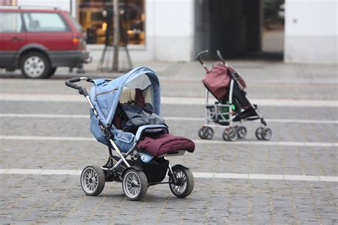 Vaikiško vežimėlio evoliucija per šimtmečius