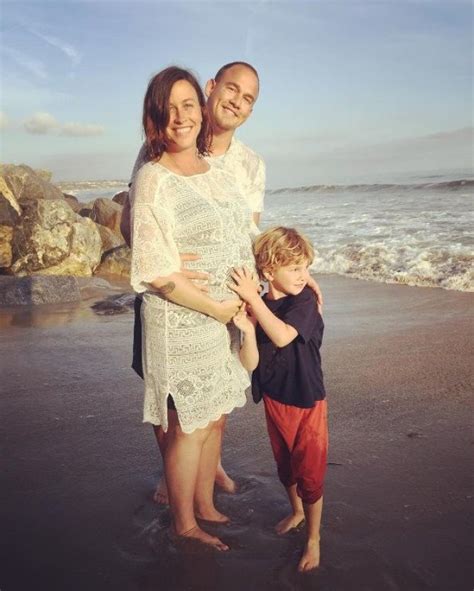 Alanis Morissette su vyru ir vaikais
