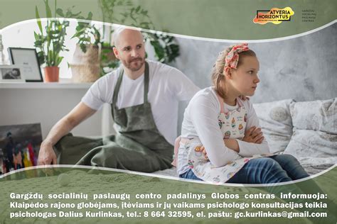 specialistas konsultuoja įtėvius ir globėjus
