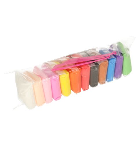 Skirtingų spalvų molio ir plastilino gabalėliai