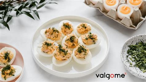 įvairūs paruošti kiaušinių patiekalai