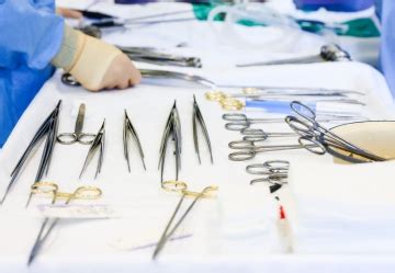 Chirurginės operacijos instrumentai