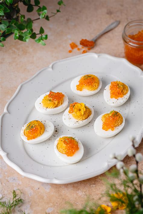 ženklinti kiaušiniai su skirtingais kodais