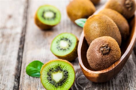 Vitamino C ir kitų maistinių medžiagų kiekis kiviuose