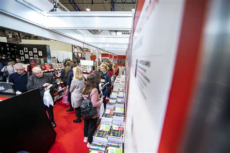 Vilniaus knygų mugės Jaunųjų skaitytojų salė