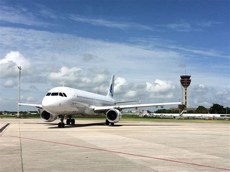 Aviakompanijų taisyklės keliaujant su nepilnamečiais